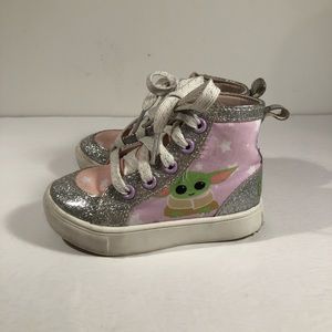 Groundup Grogu Toddler Girls size 8 Sneakers